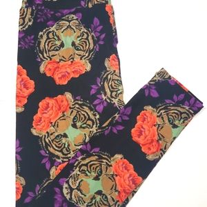 💥 2 for $12 Select Leggings 💥